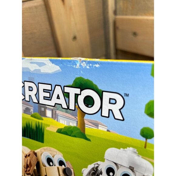 LEGO Creator 3 in 1 Adorable Dogs Set 31137 with Dachshund, Pug, Poodle Figures - Picture 3 of 7